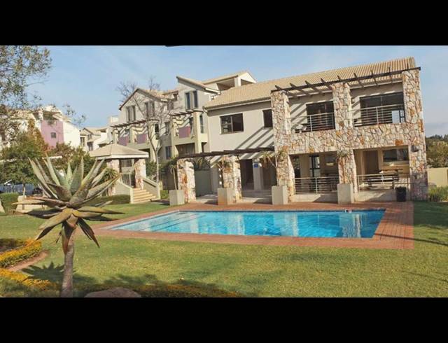 1 BEDROOM APARTMENT FOR SALE IN BRYANSTON